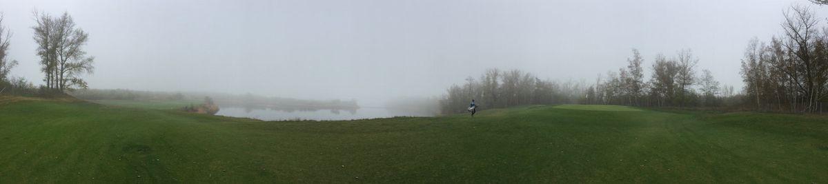 Panorama über den nebeligen Hufeisensee - Golf spielen im Winter